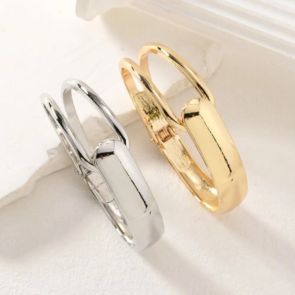 Golden Curve Bangle