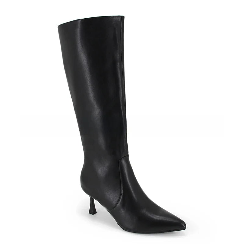 Elegant Heeled Boots