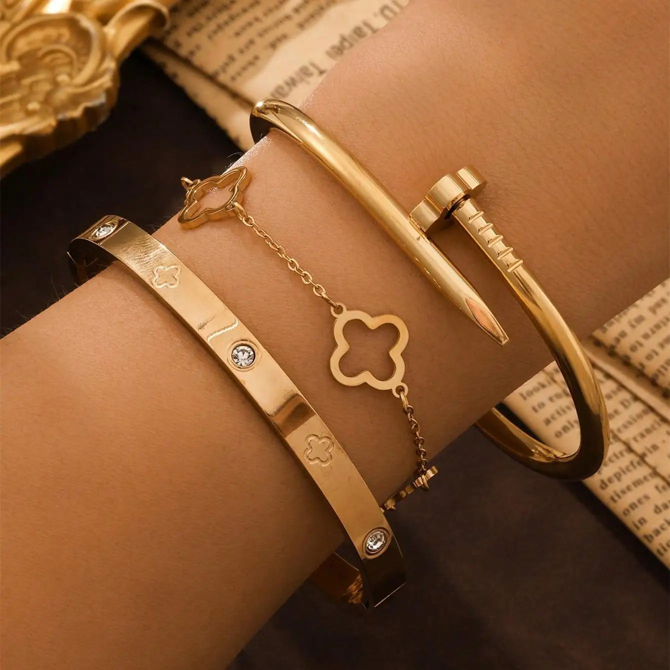 Paris Gold Set